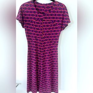 FIT Geometric Dress Silk touch. Great Fit. Made in Brazil.